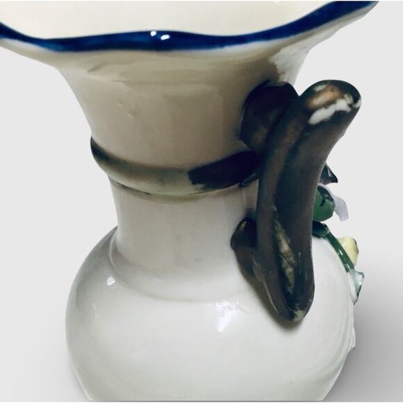 Vintage Floral Vase - Picture 5 of 8